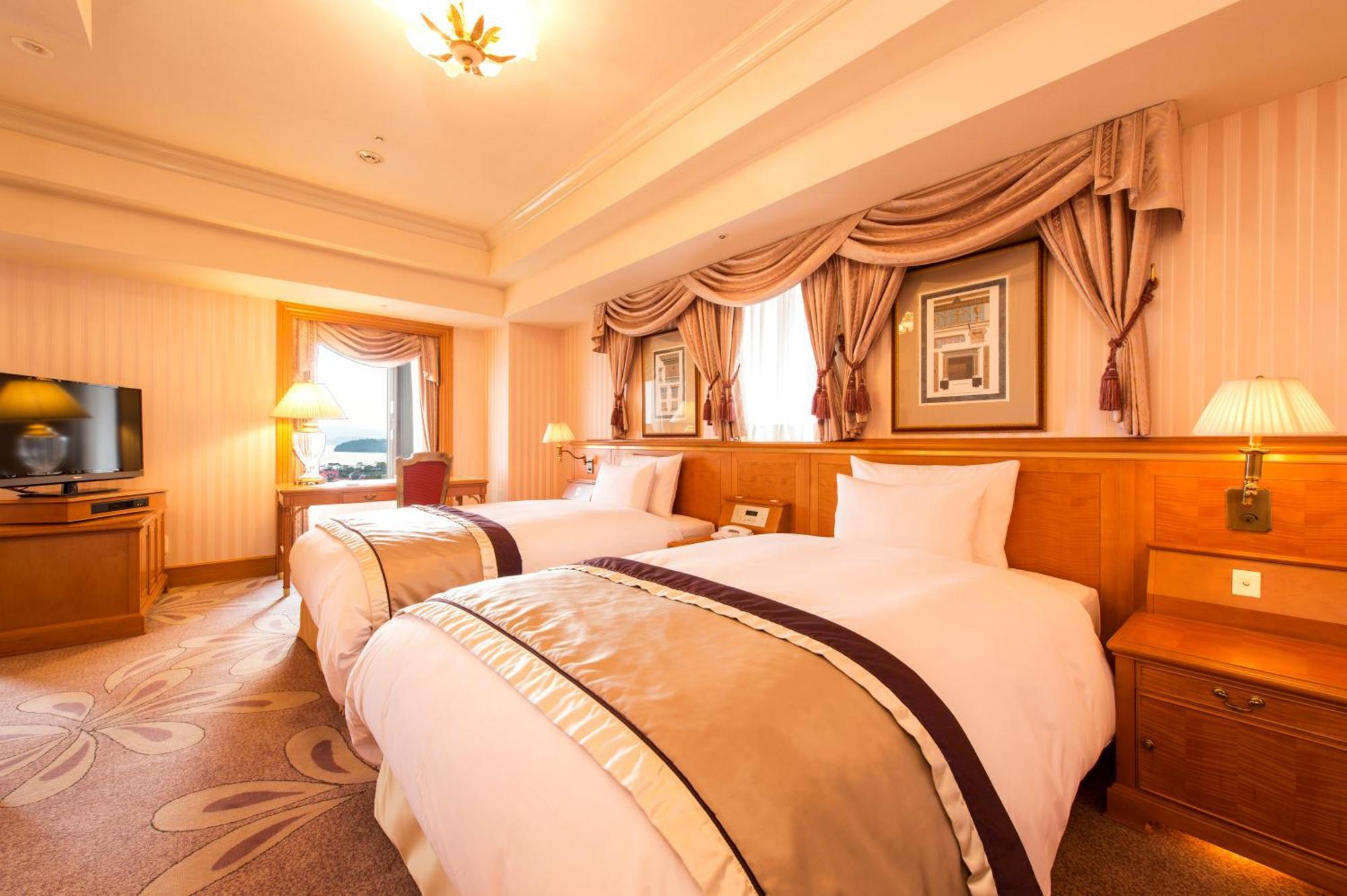 Okura Jr Bosch Hotel 5*