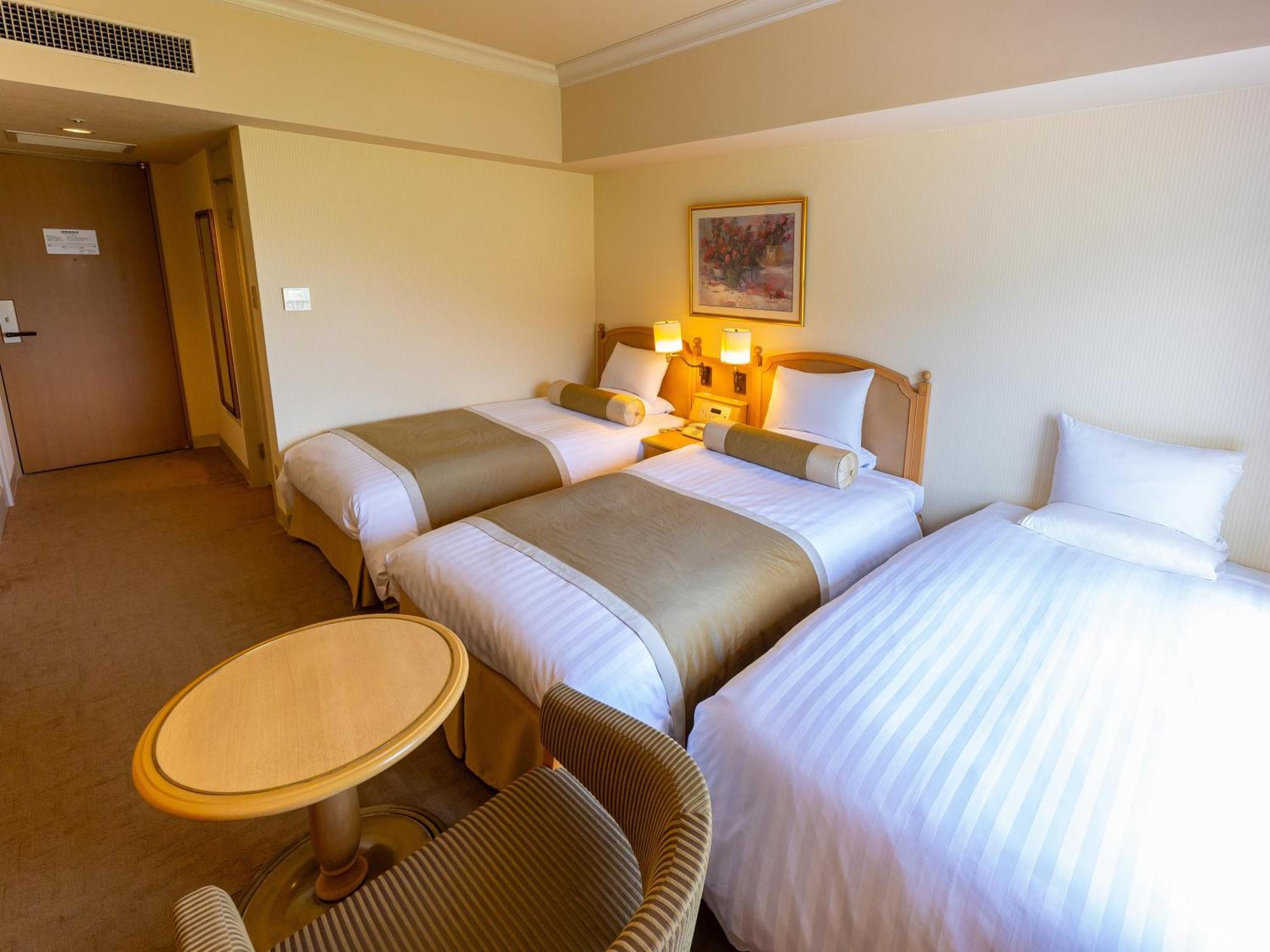 Hotel Okura Jr Bosch